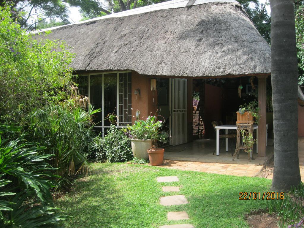 Treetops & Treats Guest House Pretoria-Noord Dış mekan fotoğraf