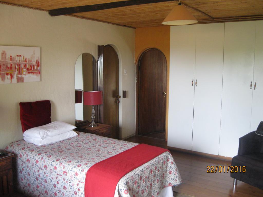Treetops & Treats Guest House Pretoria-Noord Dış mekan fotoğraf