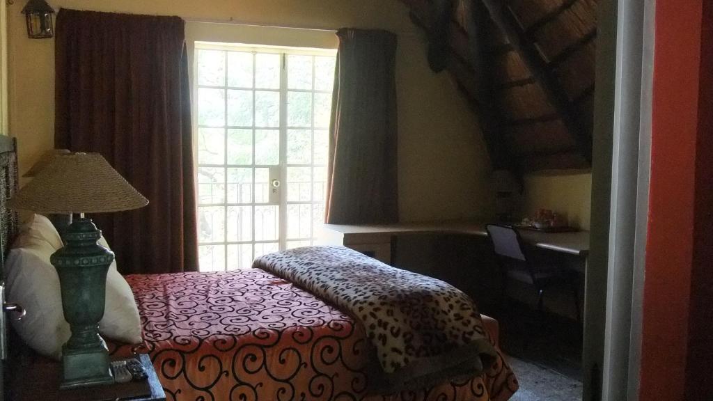 Treetops & Treats Guest House Pretoria-Noord Oda fotoğraf