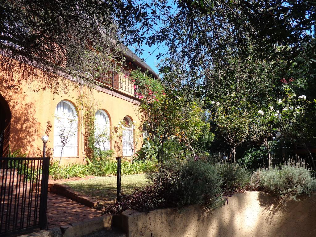 Treetops & Treats Guest House Pretoria-Noord Dış mekan fotoğraf