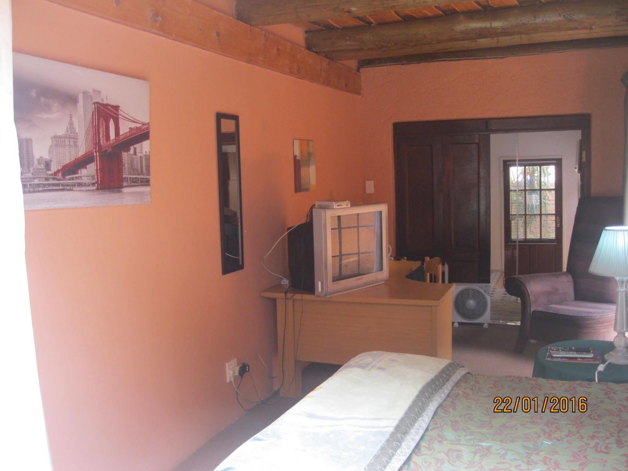 Treetops & Treats Guest House Pretoria-Noord Dış mekan fotoğraf