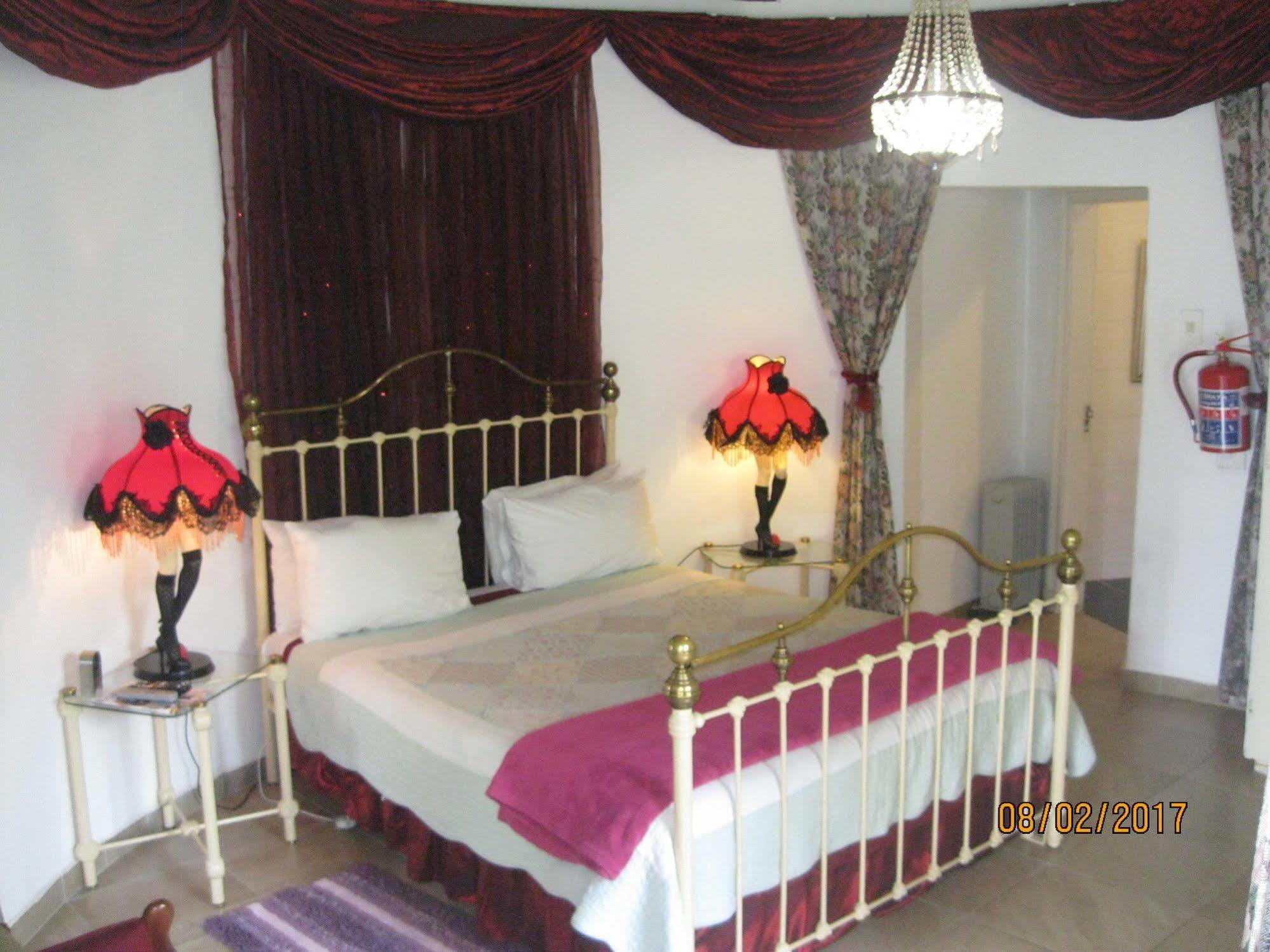 Treetops & Treats Guest House Pretoria-Noord Dış mekan fotoğraf
